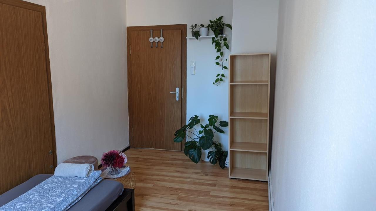 Single Room Near The Black Forest Villingen-Schwenningen Bagian luar foto